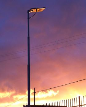 201801意大利路灯安装