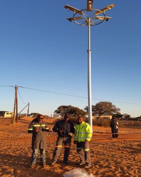 202008博兹瓦纳太阳能泛光灯项目