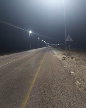 202007博兹瓦纳道路路灯安装