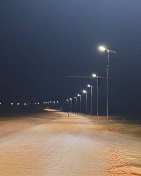 202004博茨瓦纳路灯安装项目