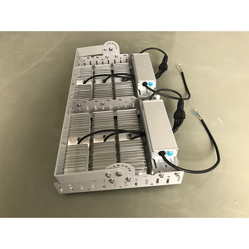 42 LED模组泛光灯