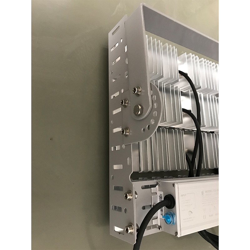 42 LED模组泛光灯