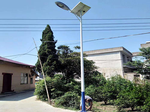 用太阳能自己发电自己用