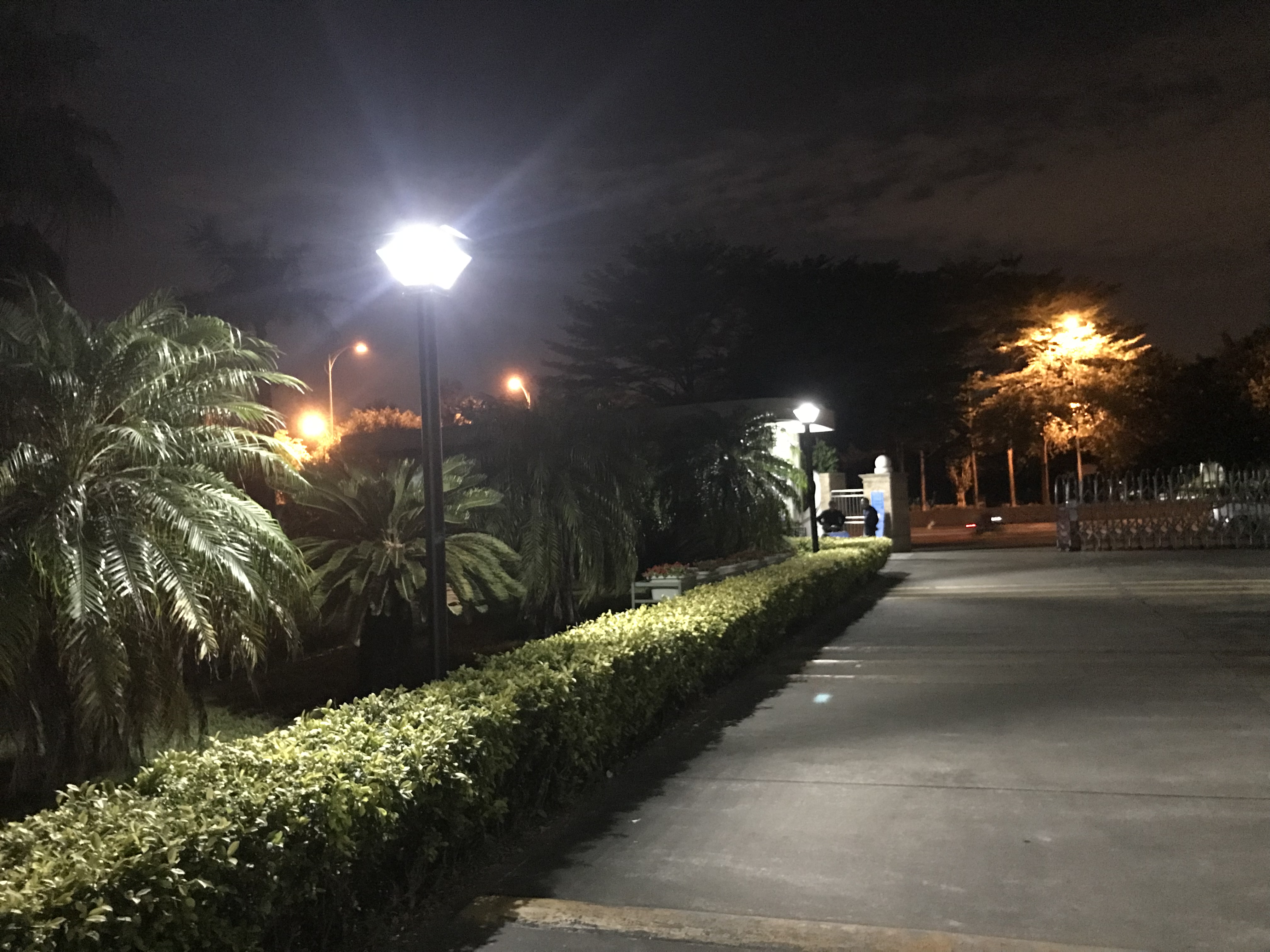 太阳能庭院灯的使用要注意什么？