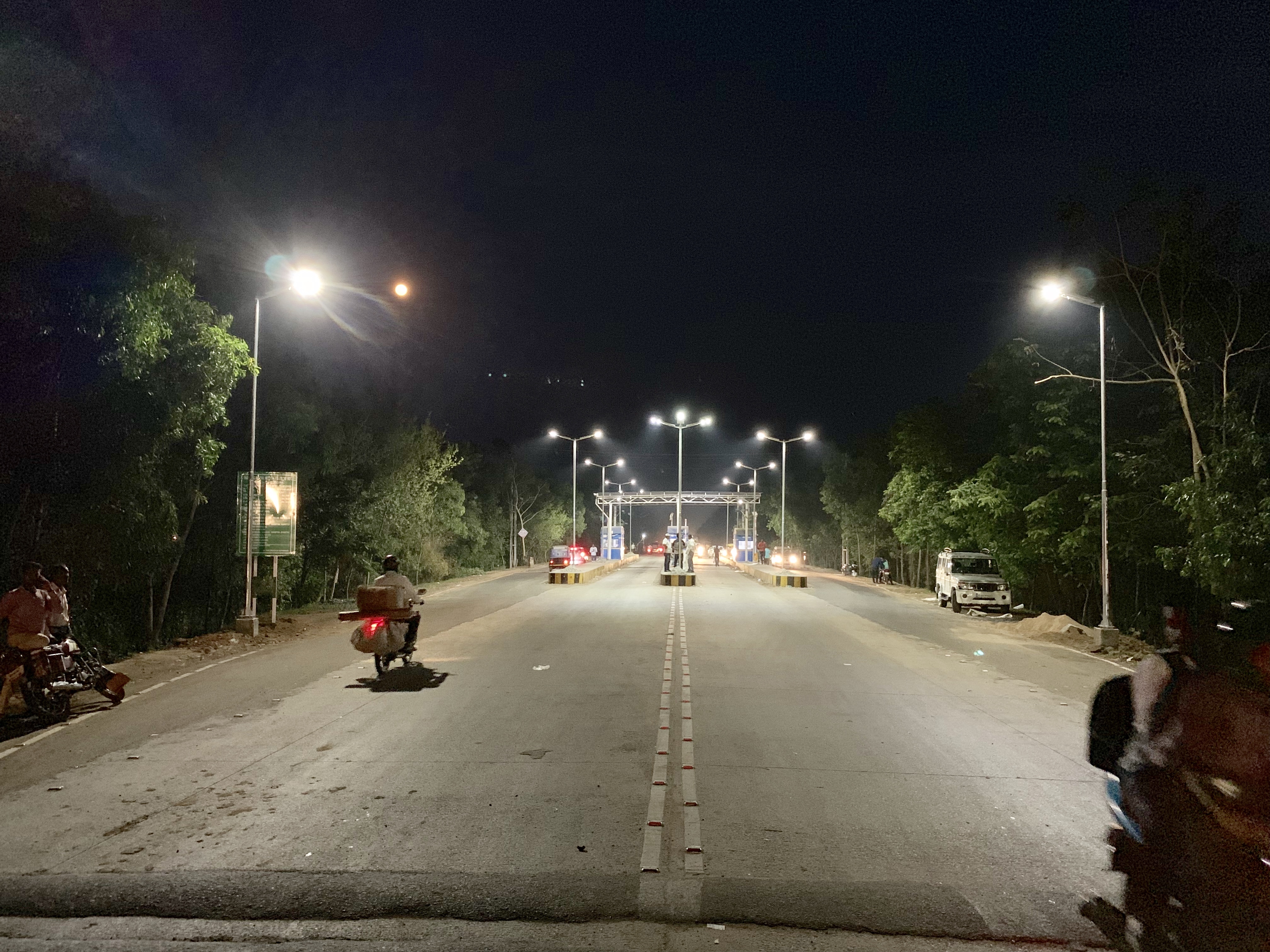 太阳能路灯价格贵不贵？怎么降低采购成本？