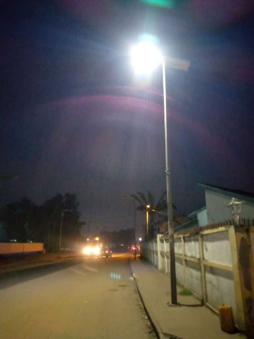 太阳能路灯厂家内部员工建议：太阳能路灯性能这样看