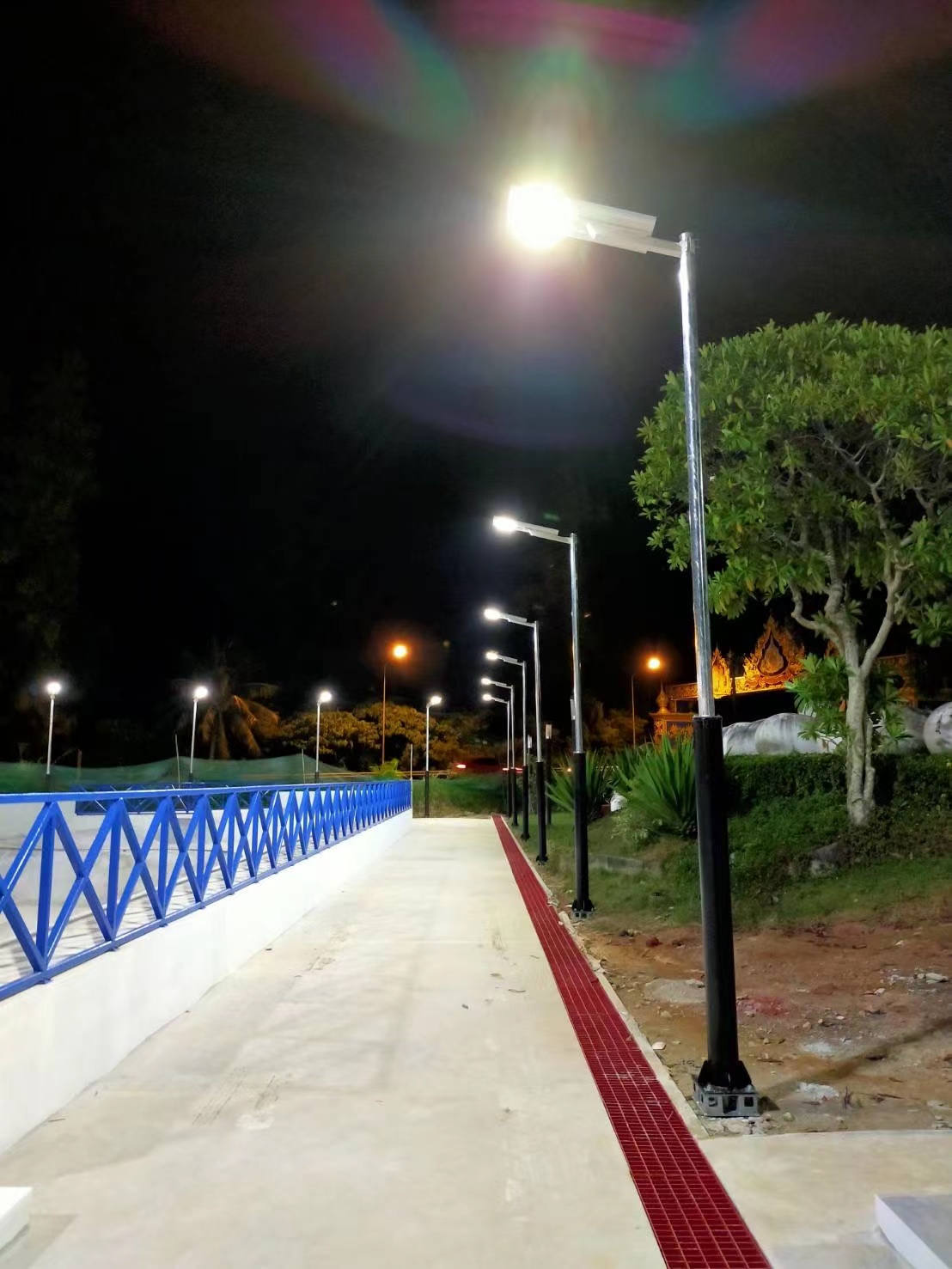 太阳能路灯价格贵不贵？技术应用会影响价格吗？