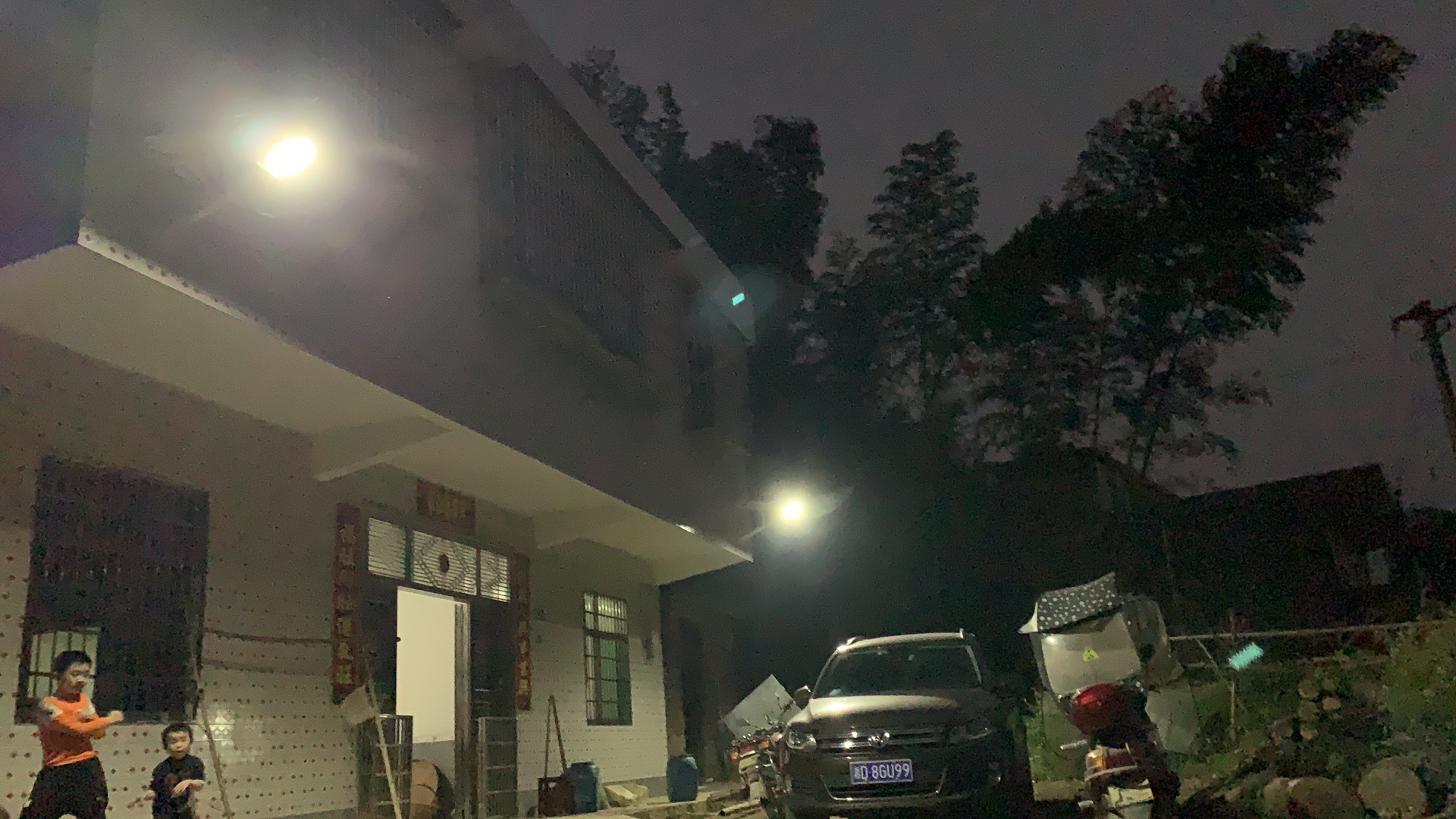 太阳能庭院灯会不会对小区的安全系统造成影响？